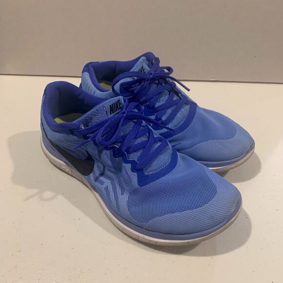Nike Women's Free 4.0 V5 Barefoot Ride Sneakers Size 8.5 US Running Shoes 718412 - Picture 1 of 12